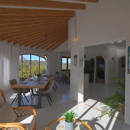 Villa Moba
